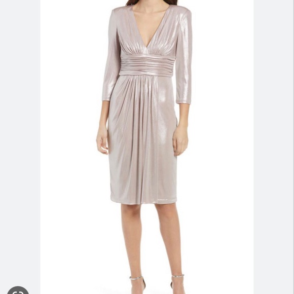 NWT Vince Camuto Metallic Long Sleeve Ruched Waist Metallic Dress Rose Size 8 - Picture 6 of 7